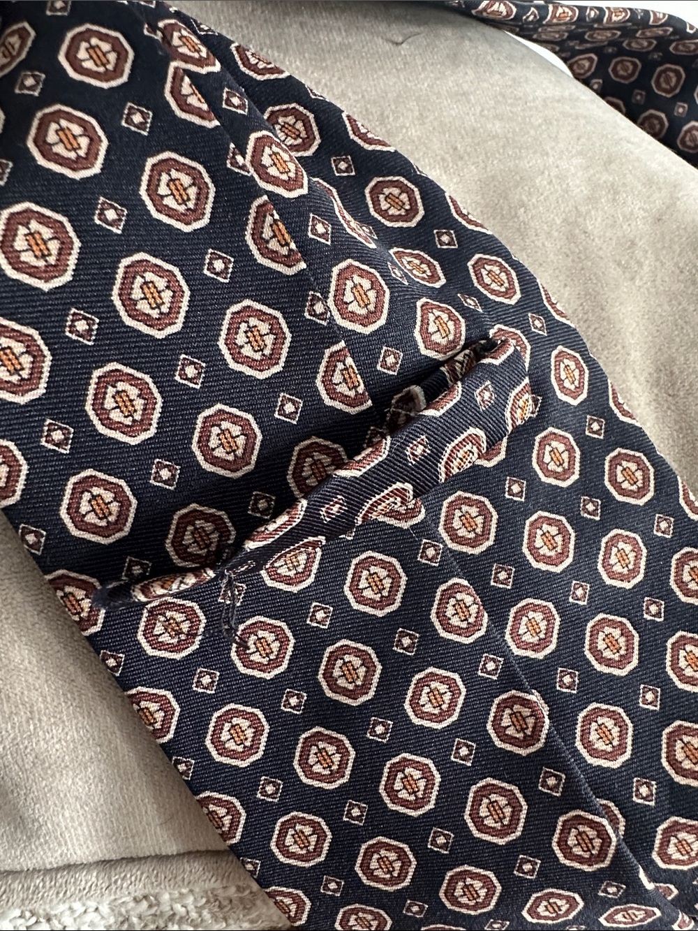 70’s Patterned Tie - Picture 3 of 4